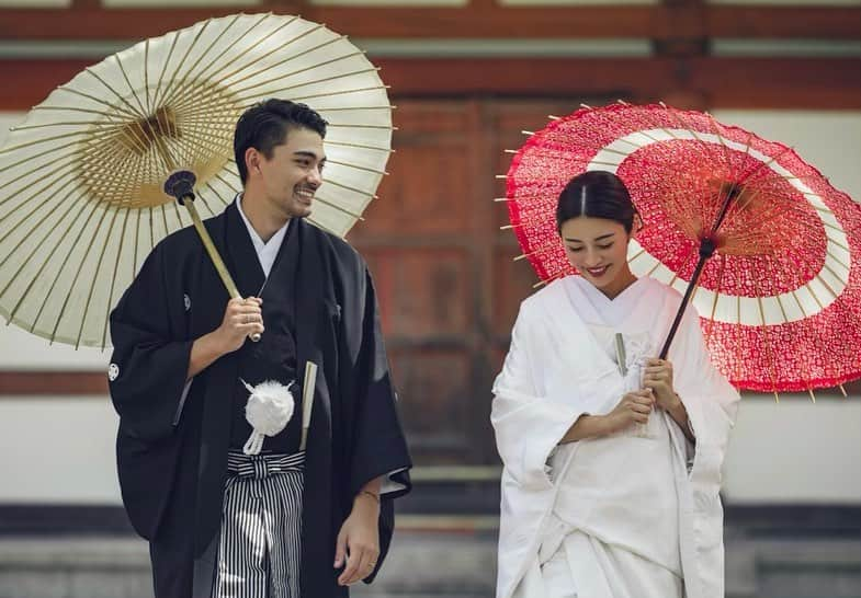 島袋聖南さんのインスタグラム写真 - (島袋聖南Instagram)「お気に入りの写真いっぱい😍🍃 @watabewedding  #ワタベウェディング #watabewedding #ushersphoto #フォト婚リレー #ushers花嫁　#京都ロケーションフォト#フォトウェディング#せなのあウェディング」12月27日 19時00分 - seina4444