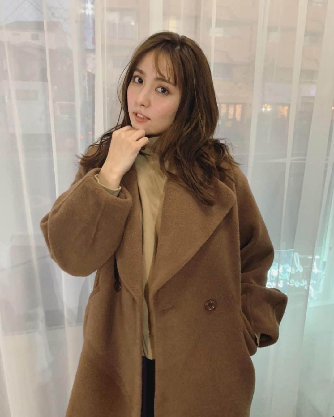 石川恋さんのインスタグラム写真 - (石川恋Instagram)「しふく。 リリアンのミドルコート🧸 このくらいの丈のコートを探していたので ぴったりなものが見つかって嬉しい🤎 #ootd #StyledbyRen #LILLIANCARAT」12月27日 20時01分 - ren_ishikawa