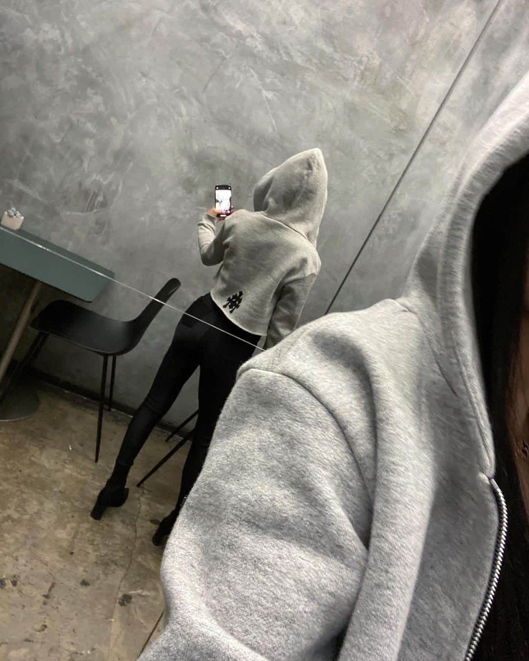 のインスタグラム：「🌫 #chromehearts」