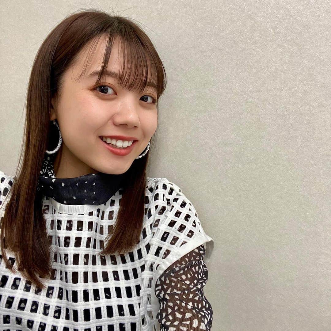 Peppe（緑黄色社会）のインスタグラム：「🤍✌🏻🖤  (2021ライブ納めしましたっ🎹)」