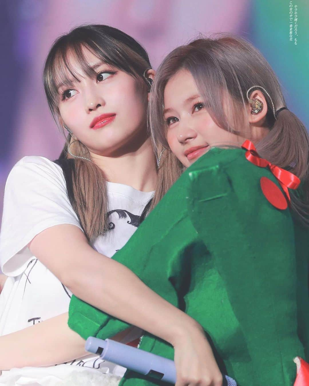 モモのインスタグラム：「♡ [Fantaken] 211226 - TWICE 4th World Tour “III”    -  #MOMO #트와이스 #모모 #平井もも #もも #TWICE © ringx3」