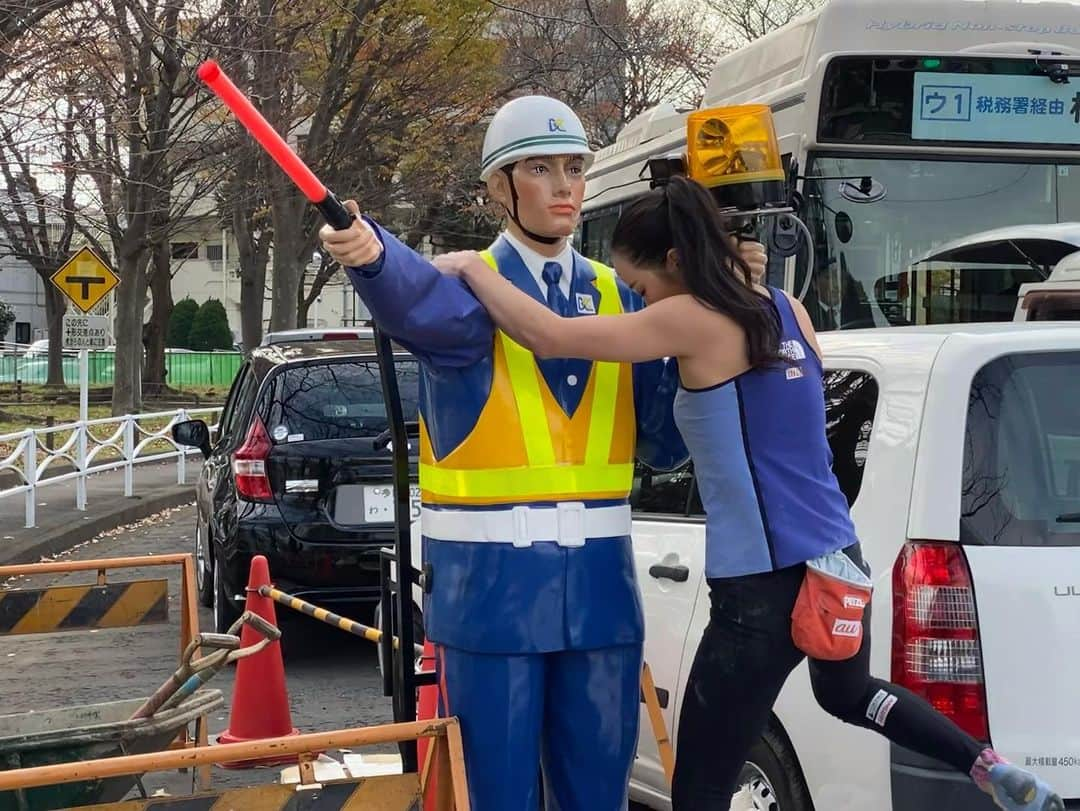 野口啓代さんのインスタグラム写真 - (野口啓代Instagram)「2022年01月01日 元旦🎍 日テレ系　17:00〜  “ウルトラマンDASH” 90m先の車両までたどり着け🚓🚗🚌🚎🚛  年々ハードになるウルトラマンDASHに、2016年に続き2度目のウルトラマンとなって登場します🦸🏻💥  2022年、私の初挑戦をぜひ応援してください‼️  #ウルトラマンdash  #ウルトラマンdash2022  ——————————————————————————— @au_official @thenorthfacejp @raffinee_orientalbio #三井不動産 @cowsoapcp #zeta @nishikawa_co.ltd  @goldwin_jp @lasportivajp @petzl_official  @newhale_japan @frictionlabs」12月27日 17時56分 - noguchi_akiyo