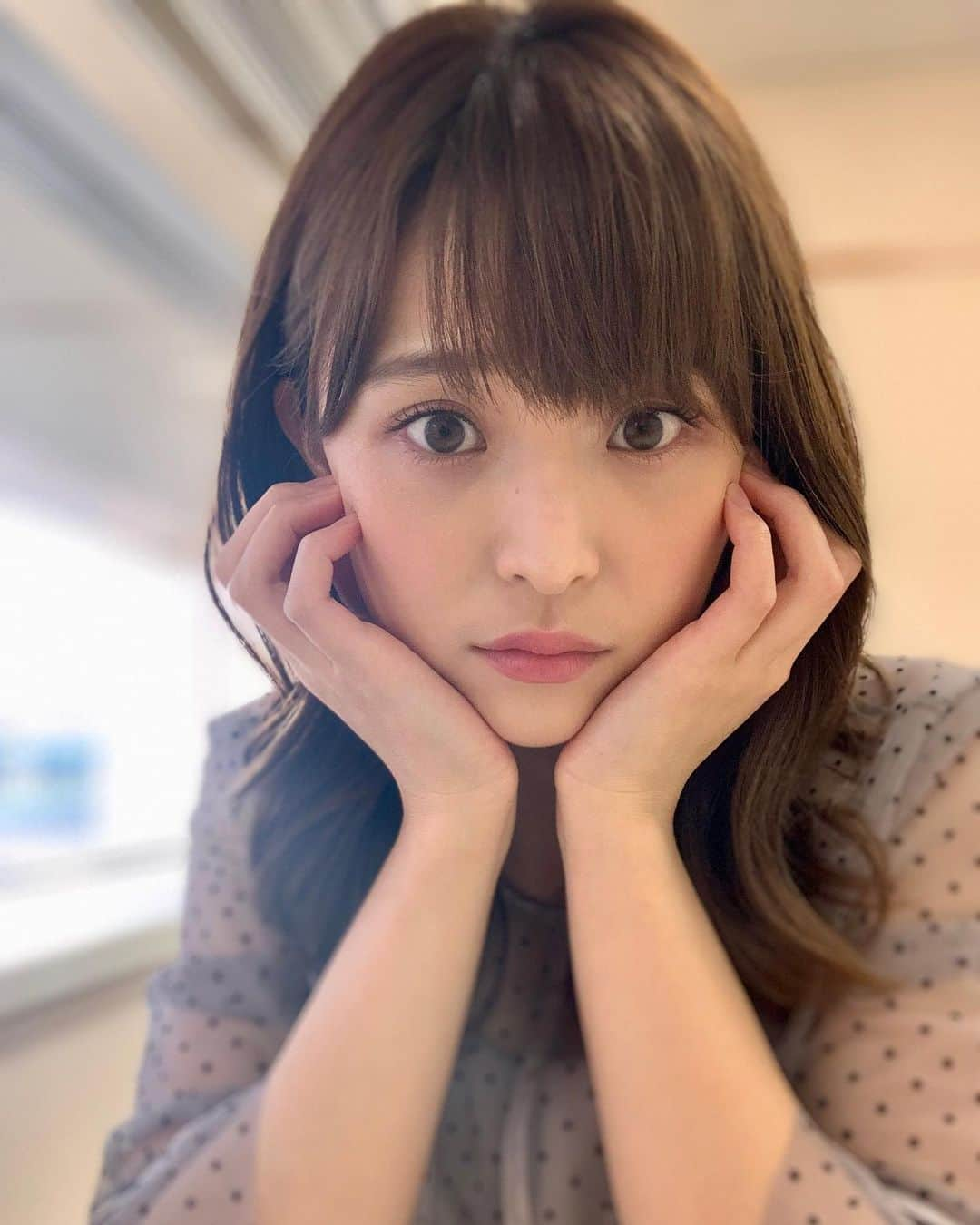 渡邊渚さんのインスタグラム写真 - (渡邊渚Instagram)「週末のワイドナショーやもしツアなど、ご覧いただきありがとうございました。  気がついたら、もう年末。 シュトーレンがまだ3つ残ってます。 大好物のシュトーレン、今年は7つも買ってしまい... 大晦日までお仕事があるので、シュトーレン食べて乗り切ります😊  #ワイドナショー#衣装 衣装のブランドはストーリーに記載してます」12月27日 18時13分 - watanabenagisa_