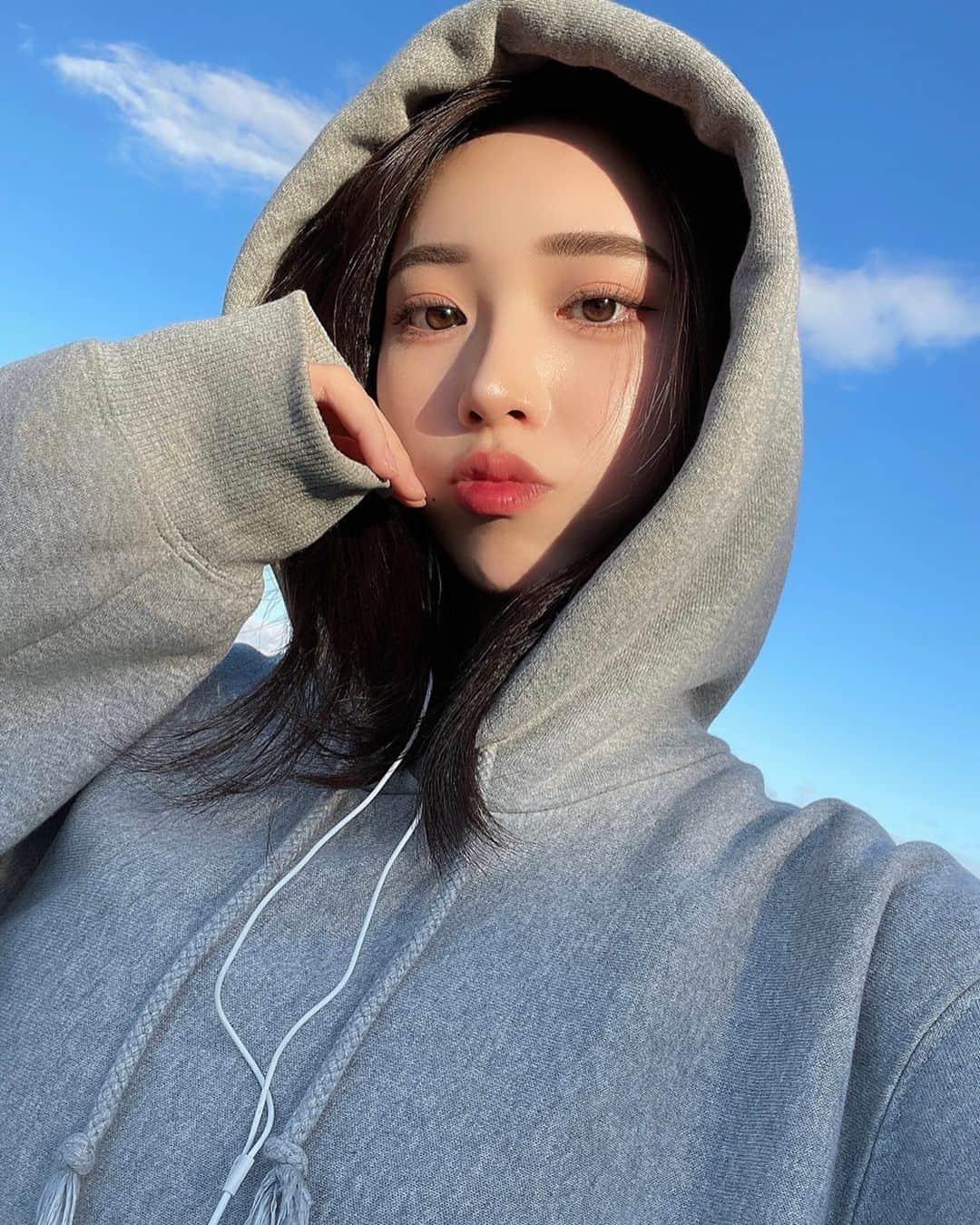 MIYUのインスタグラム：「天気最高 : )🤍 ⛄️」