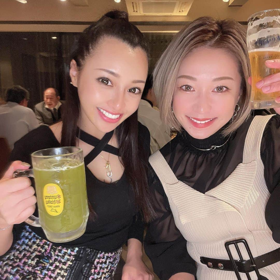 まゆさんのインスタグラム写真 - (まゆInstagram)「さわこに 教えてもらった トロたくが美味しすぎて 感動いたしました🥳❤️ こんなにも美味しいトロたくの 食べ方があるなんて🤤 さわこと今月会えてないつらい。 #トロを刻みまくる #絶品 #ノドグロも最高  #おかわり何回するねん状態」12月23日 19時00分 - mayumixx119