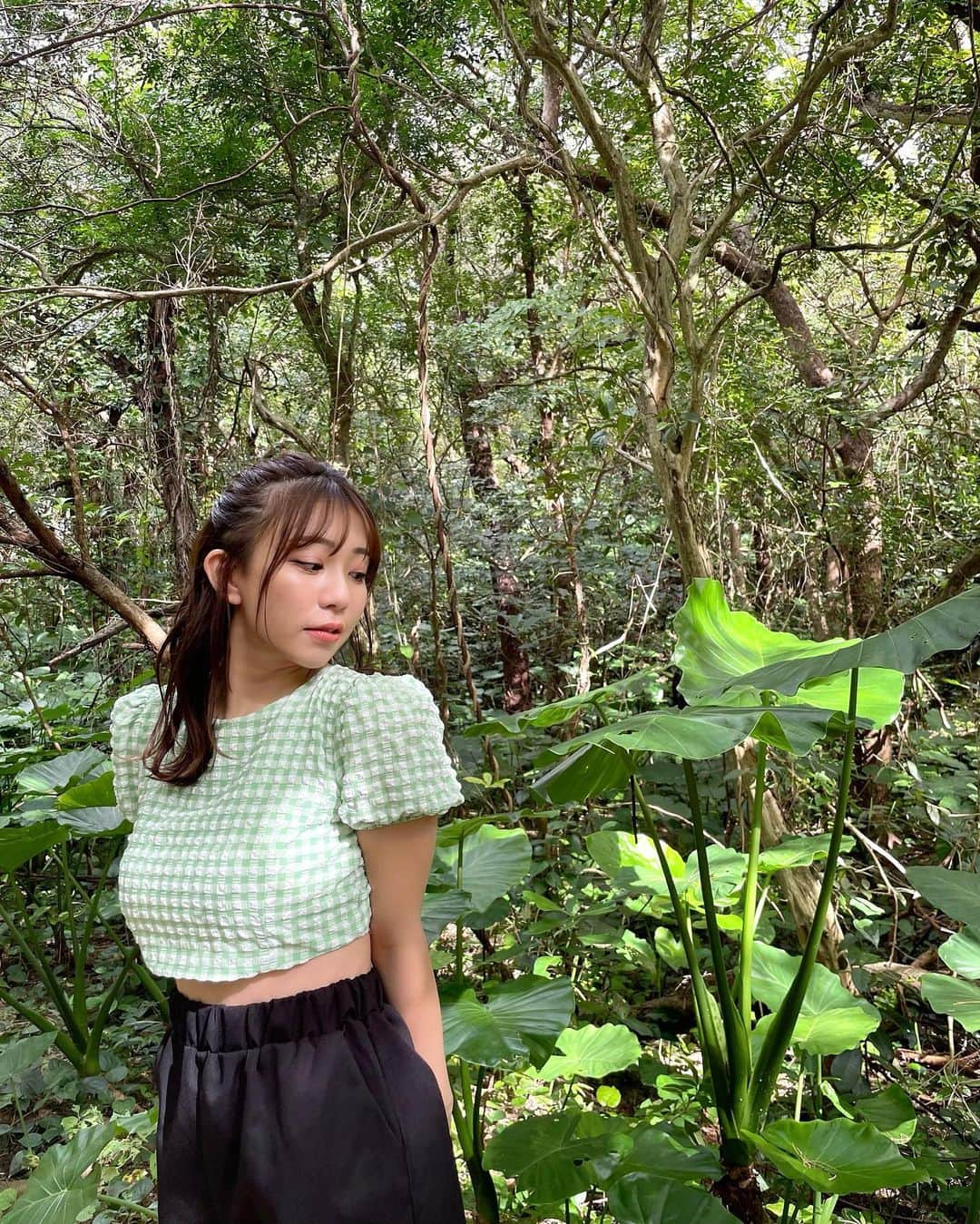 日野麻衣さんのインスタグラム写真 - (日野麻衣Instagram)「🌱🌿🌴🌳☘️🍀🌵🎄  #今日もお疲れ様 グラビア #グラビアアイドル」12月23日 20時19分 - hinomaiofficial