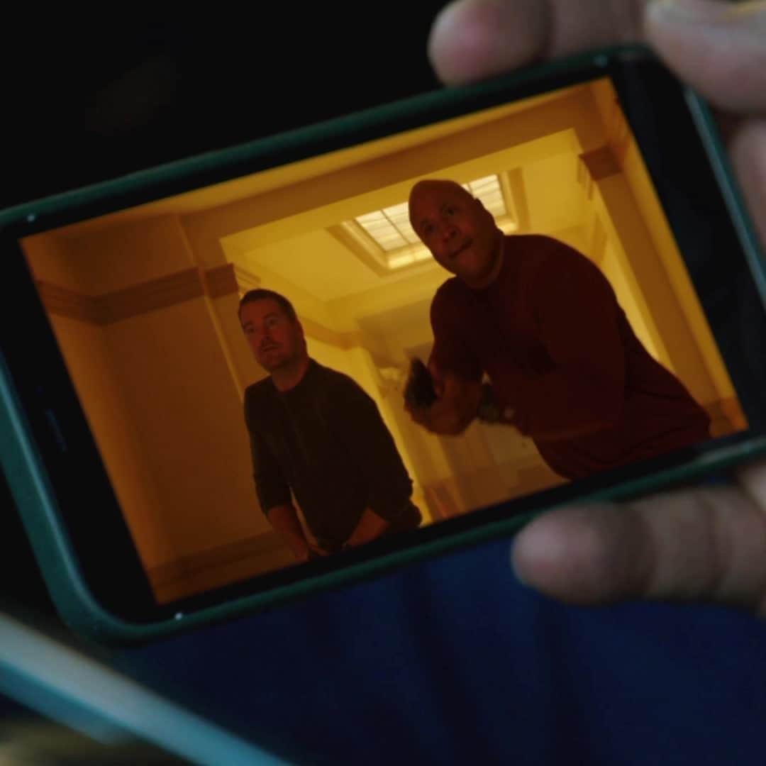 NCIS:LA 〜極秘潜入捜査班のインスタグラム：「There's no time like the present to catch up on #NCISLA before the new year - Sam gets it 👏. Find episodes streaming on @ParamountPlus. Link in bio.」