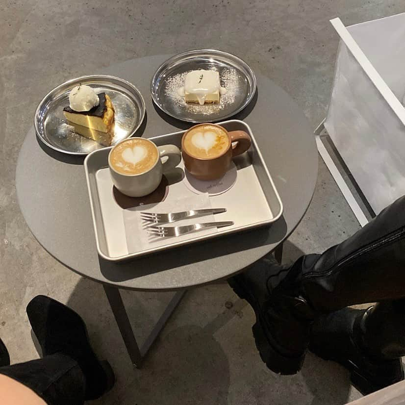 momoさんのインスタグラム写真 - (momoInstagram)「☕✧ ⁡ ⁡ #salcoffee#cafe#1221#🍽」12月24日 16時27分 - __53i.m