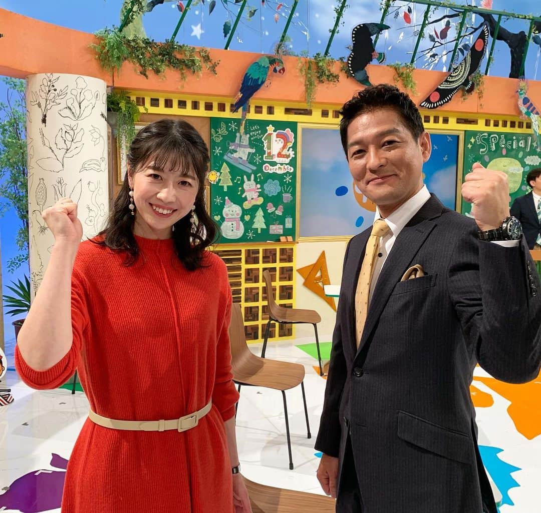 虎谷温子のインスタグラム：「昨日・今日と#すまたん　のニュース解説に山川友基解説委員が来てくださいました！ どんなにキャリアを重ねられても「自分で現場で取材すること」を大切にされている、尊敬する先輩です。 来週月曜日で、「す・またん」年内の放送は最後となります。あと一日、よろしくお願いします🎄」