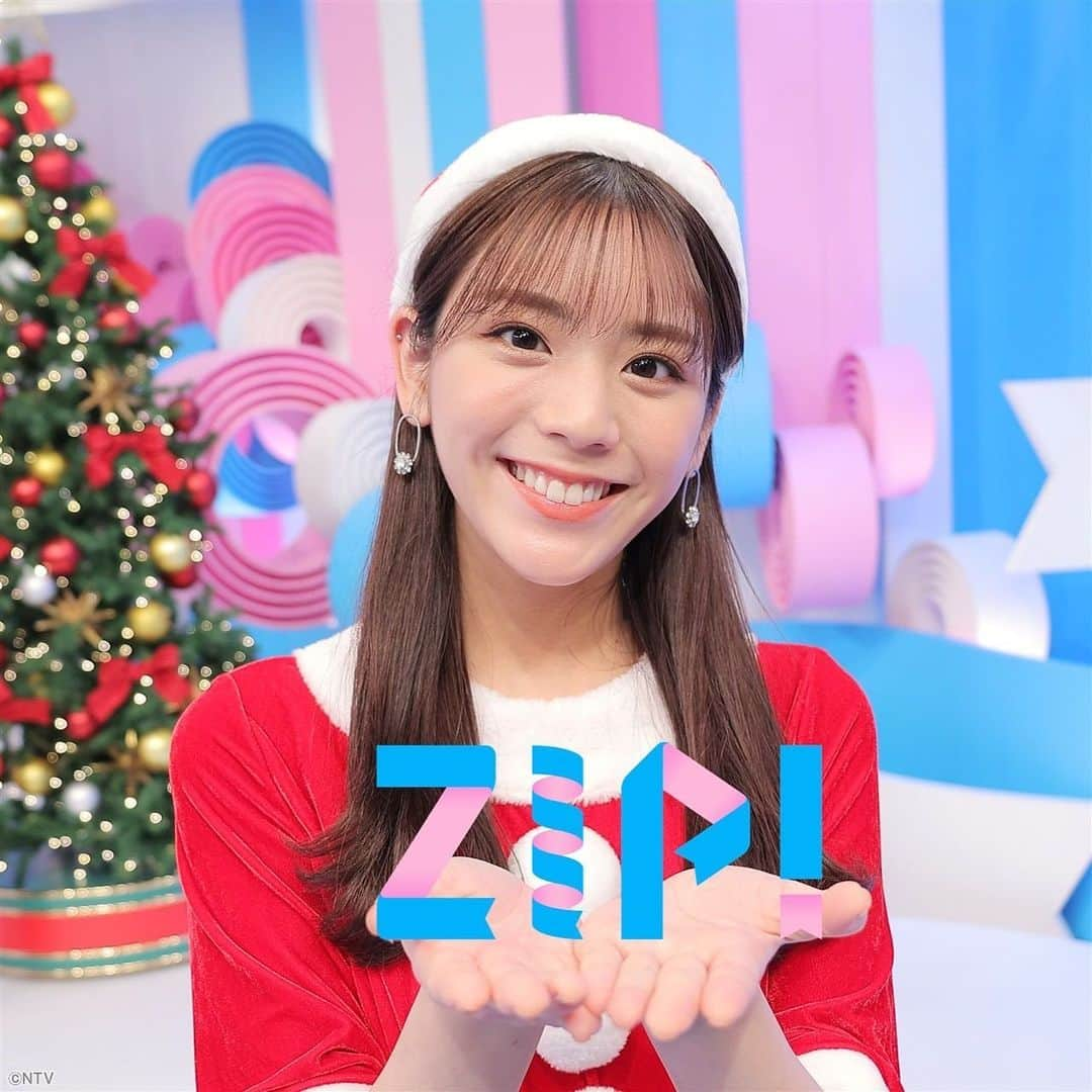 ZIP!さんのインスタグラム写真 - (ZIP!Instagram)「🎄Merry Christmas🎄 きょうのZIP!Weatherは… 明日香サンタ🤶🏻と小林トナカイ🦌がお届けしました‼️ 外は気温も低く、寒いかもしれませんが、 テンションあげて、いいクリスマスになりますように🤗💕  #ZIPWeather #merrychristmas #クリスマス #Xmas #貴島明日香 #サンタクロース #小林正寿 #トナカイ #ZIP!🎀」12月24日 10時54分 - ntvzip