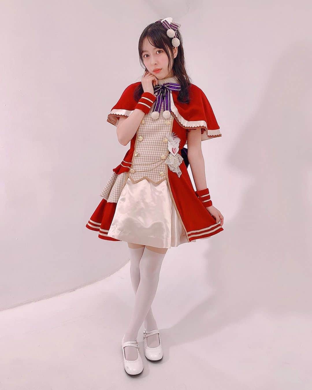 近藤玲奈のインスタグラム：「メリークリスマスイブでーす🎄🦌  シャニマスクリパパンフレット撮影のオフショット😊」