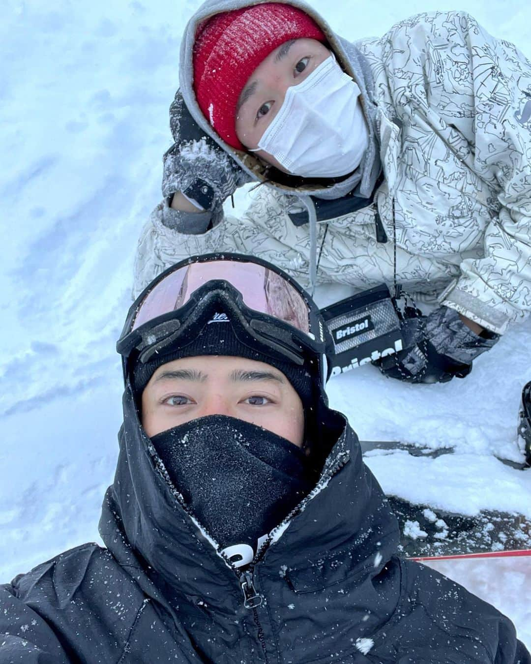 高木琢也さんのインスタグラム写真 - (高木琢也Instagram)「最高か🏂🤩 #snowboard #この季節がやってきました😍 #パティオs #東村山会」12月24日 15時23分 - takagi_ocean