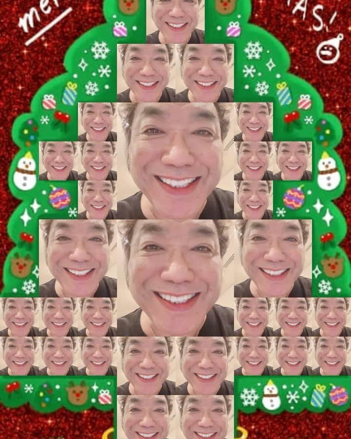 コロッケのインスタグラム：「みなさ〜ん🎁🎁🎁🎅🎅🎅🍾🍾🍾 素敵なクリスマスを🎄🎄🎄❤️❤️❤️」