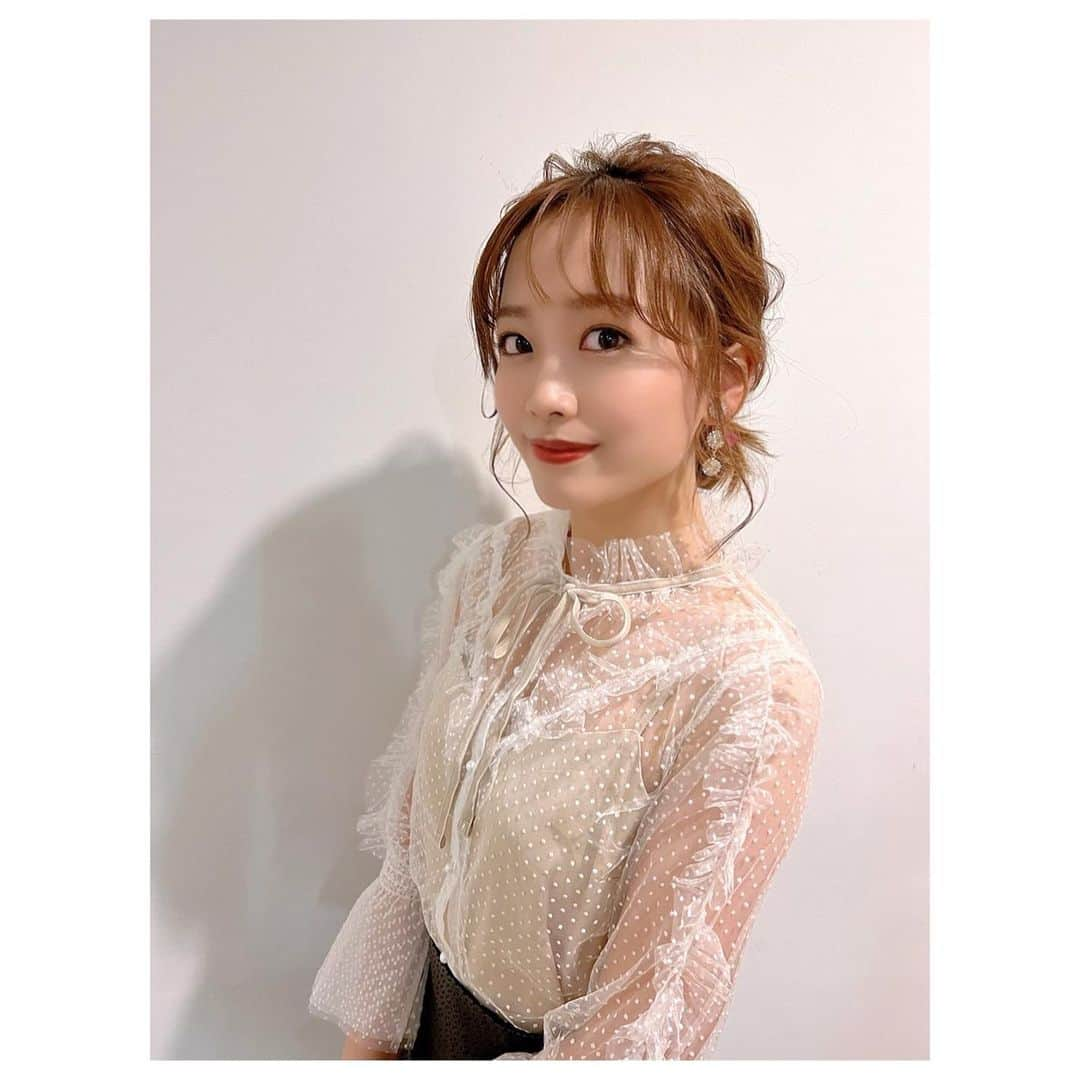 林愛夏さんのインスタグラム写真 - (林愛夏Instagram)「⁡ 『I LOVE MUSICAL 』 ⁡ 岡田浩暉さんデビュー30周年おめでとうございます✨✨✨ ⁡ 今日から３日間宜しくお願いします❤️ 第一生命ホールにてお待ちしております🎄💕 ⁡ #ミュージカルコンサート #林愛夏　 #ヘアメイクは宗田さん♡」12月24日 21時56分 - baby_manatsu