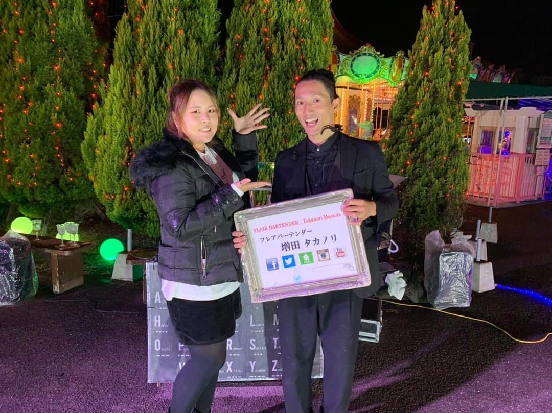 のインスタグラム：「増田タカノリさん とーっても凄いフレアバーテンダーさんです！！  今日のイベント凄かったー！雨降って寒かったのに最後まで最高のパフォーマンス感動しました！！  このご時世だからイベントの機会も減ってるかと思うけど…これからも応援しています！ みなさんも是非YouTubeとか見てくださいね💕👀」