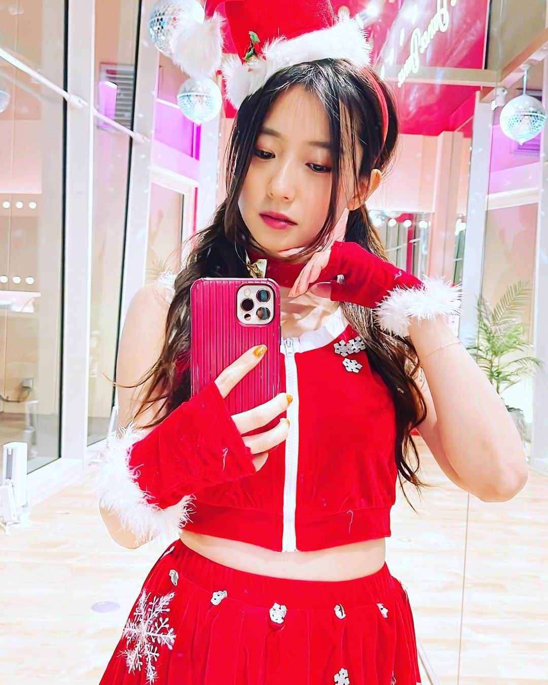 段文凝さんのインスタグラム写真 - (段文凝Instagram)「みなさん🎄メリクリ🎁 私のサンタさん🎅がいつ来るかな〜 #メリクリ #さんたさん #メリークリスマス」12月24日 23時56分 - duan_wen_ning