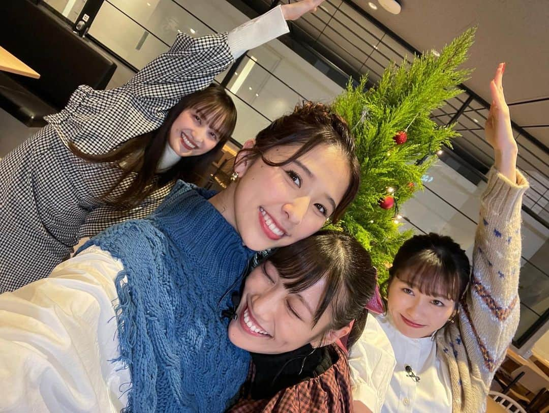 玉井詩織さんのインスタグラム写真 - (玉井詩織Instagram)「Happy Christmas Eve to all🎅🏻🎄❤️」12月25日 0時05分 - shioritamai_official