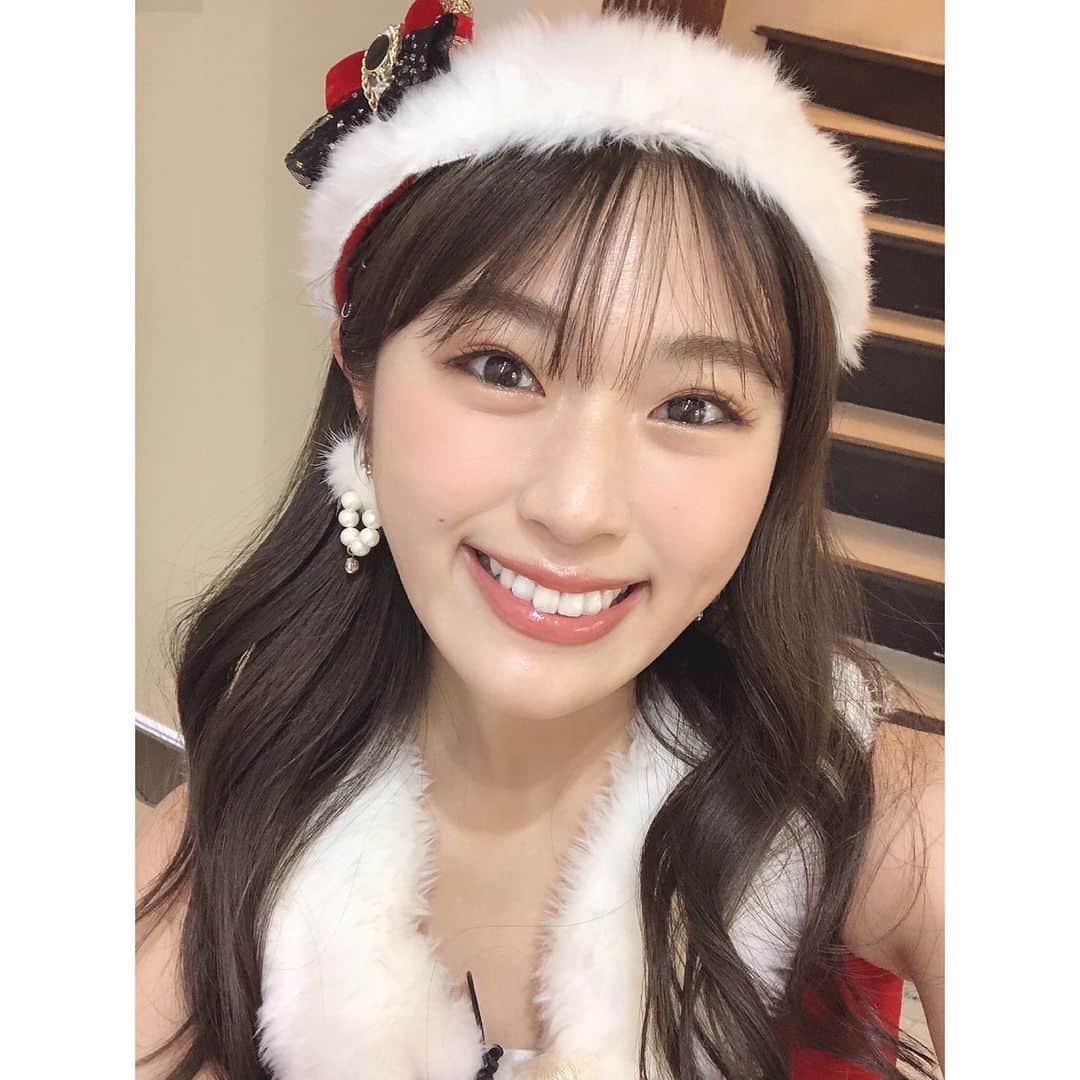 渋谷凪咲さんのインスタグラム写真 - (渋谷凪咲Instagram)「メリークリスマッスル🎄🎅🏻💫  #merryxmas #凪サンタ #サンタコス #サンタさん #今夜お家にお邪魔します！ #プレゼント届けに行きます🎁 #早く寝てて下さいね！ #シャンシャンシャン🔔」12月25日 0時42分 - nagisa_nikoniko