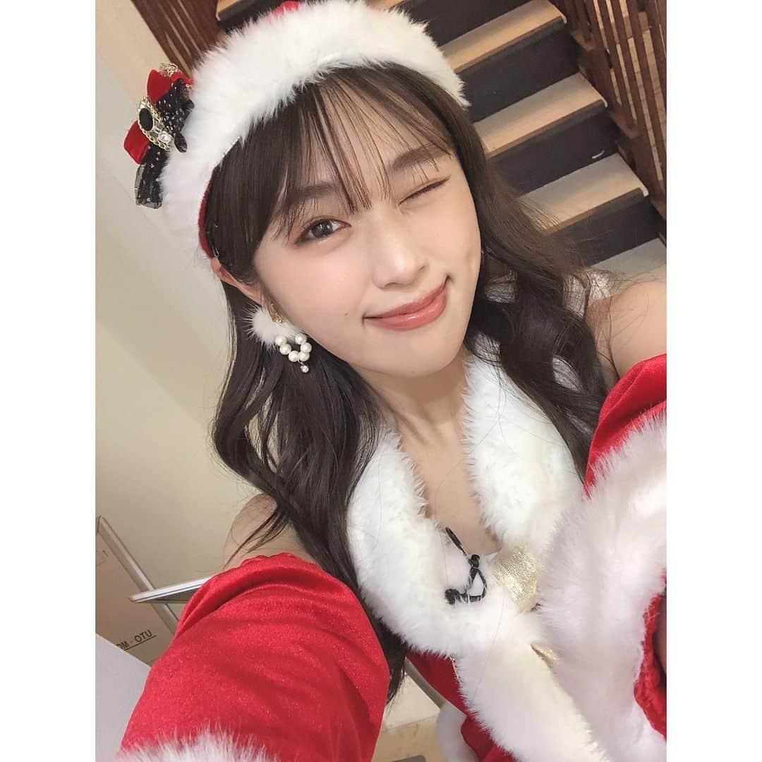 渋谷凪咲さんのインスタグラム写真 - (渋谷凪咲Instagram)「メリークリスマッスル🎄🎅🏻💫  #merryxmas #凪サンタ #サンタコス #サンタさん #今夜お家にお邪魔します！ #プレゼント届けに行きます🎁 #早く寝てて下さいね！ #シャンシャンシャン🔔」12月25日 0時42分 - nagisa_nikoniko