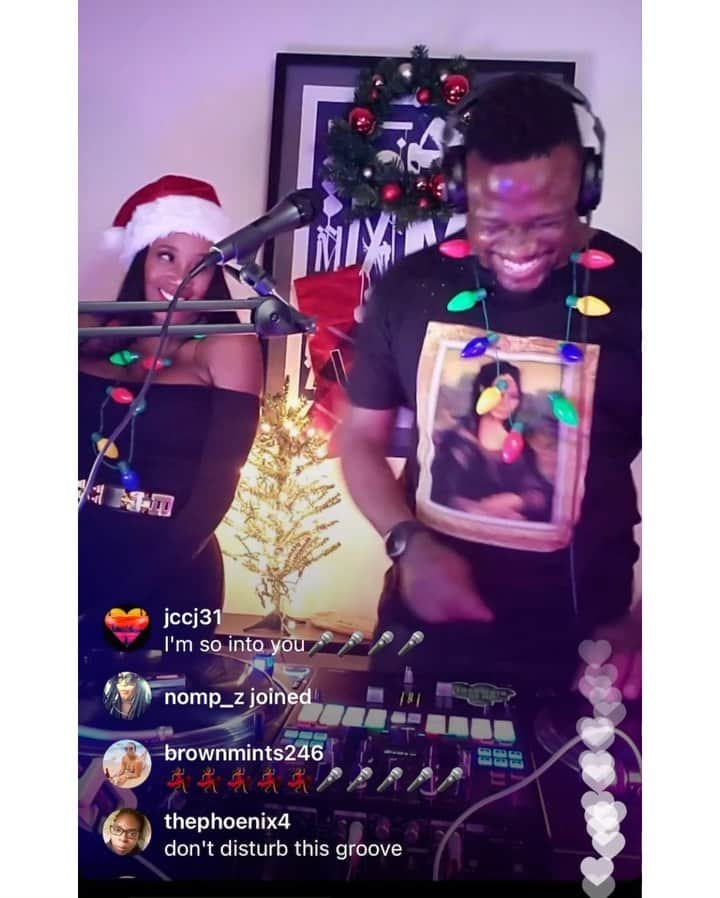 Kissのインスタグラム：「Happy Holidays from the ratchet Ashford and Simpson!! 🎄🎁😜❤️ Thank you so much to everyone who stopped by the party Wed night!! And a huge thank you to our amazing Club Insomnia family for hanging out with us and for all you do for us throughout the year, we love and appreciate you guys so much!! 🍏🍏🍏  P.S. Shout out to the incredible @thesystemmic for this incredible classic jam!! He sang this in person at our wedding reception in NYC in 2011! ☺️🙏🏾」