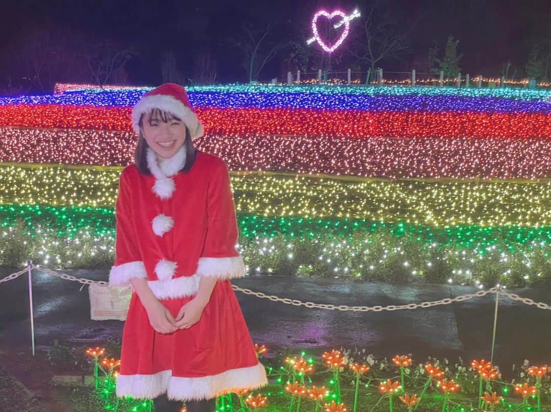 田牧そらのインスタグラム：「.  メリークリスマス🎄 楽しいクリスマスをお過ごしください！！  そらサンタより🎅🏼  #田牧そら」