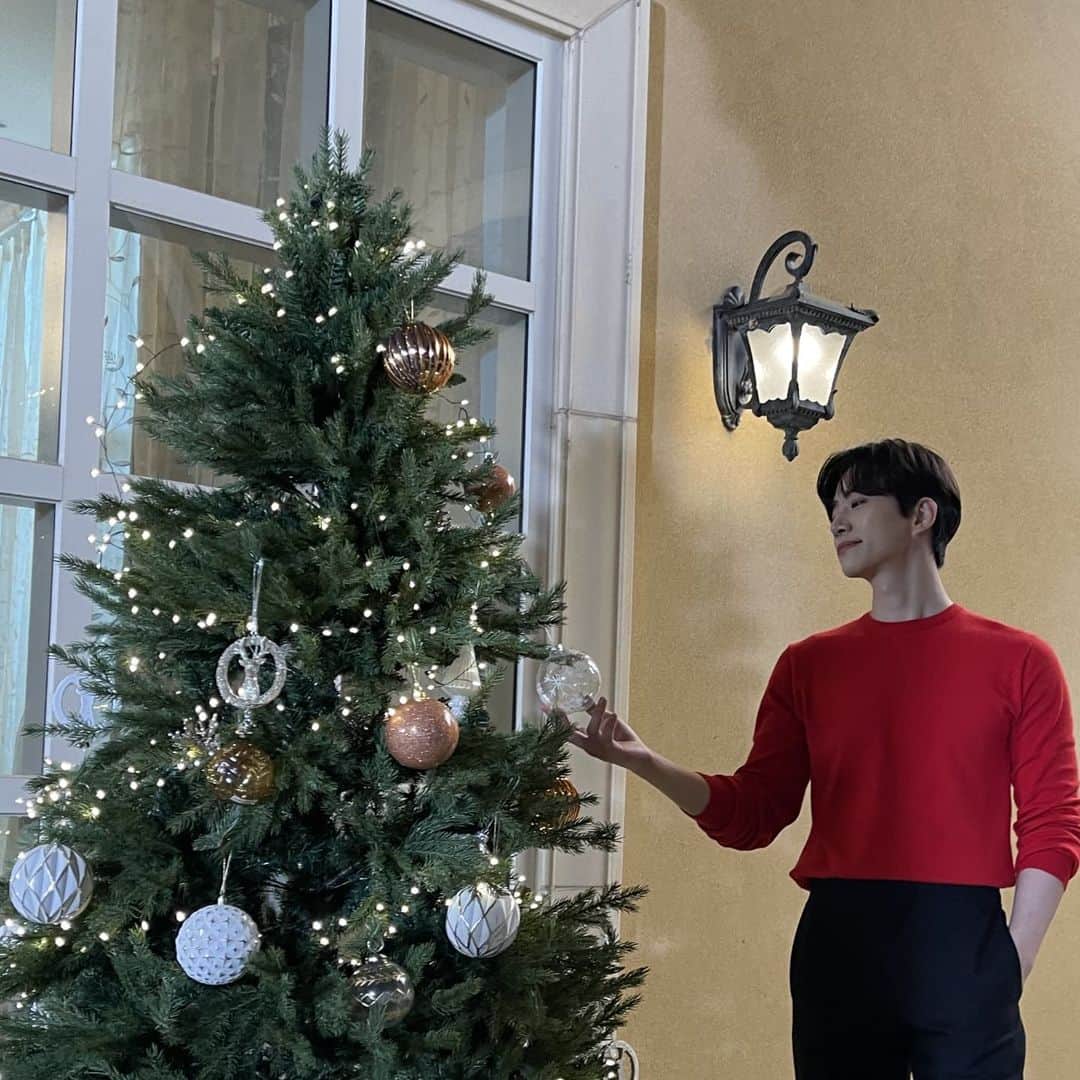 ジュノ のインスタグラム：「Merrychristmas🎅」