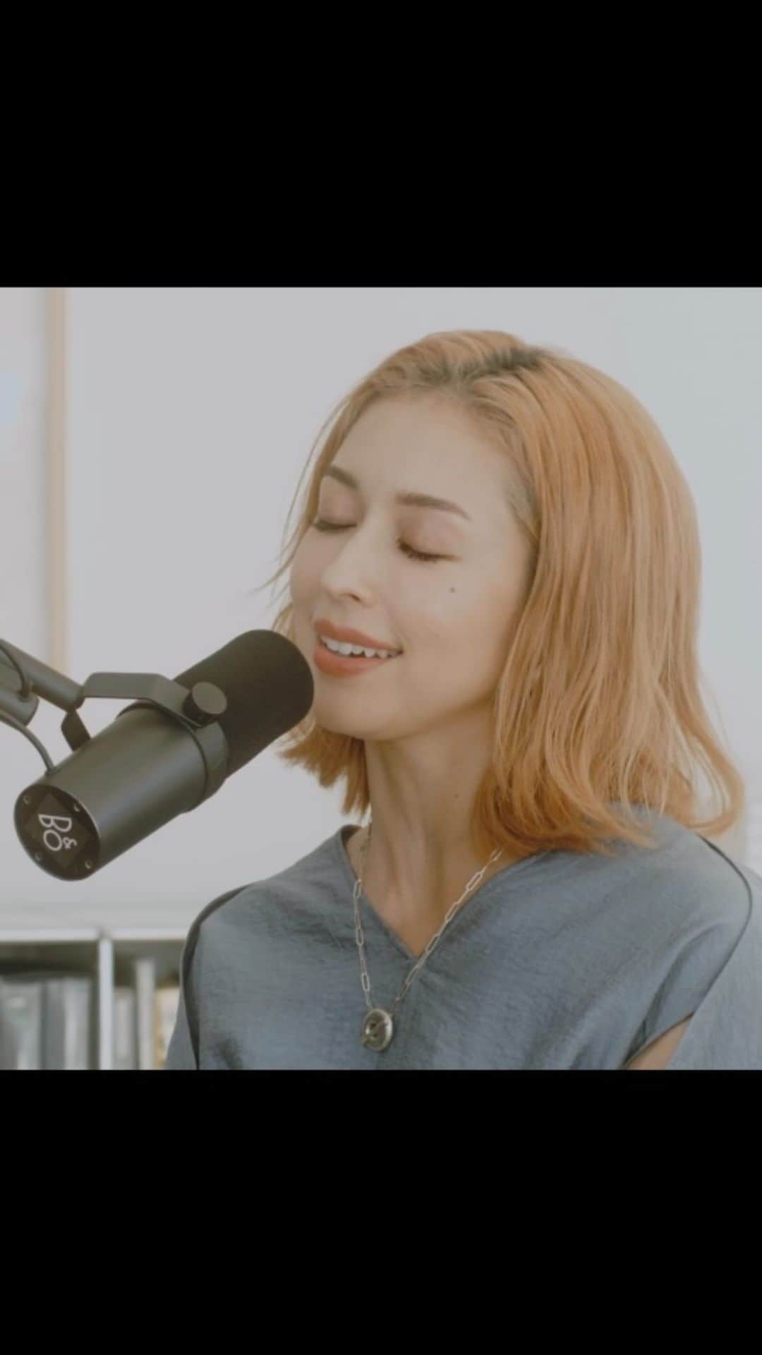 BENIのインスタグラム：「Bang & Olufsen x BENI “Missing Piece”  #BENI #bangolufsen #nordicicecollection」