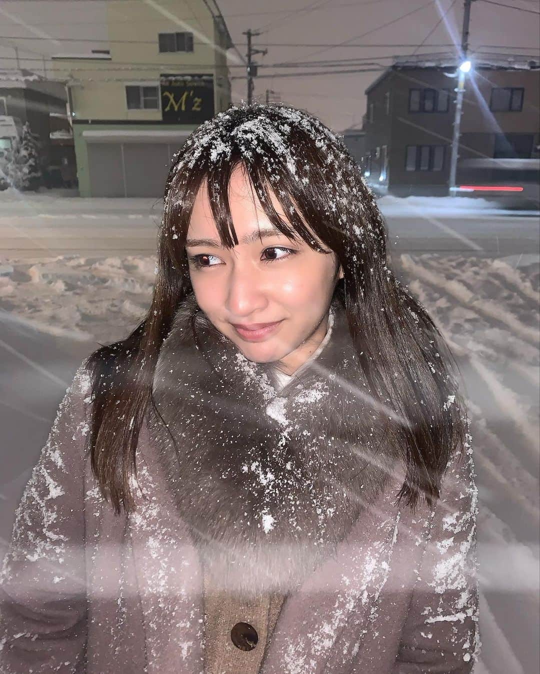 小泉遥のインスタグラム：「. . 北海道旅も年内最後のスタジオも楽しかった☃️🎄 衣装のタグ付けしてますっ☝️ . #王様のブランチ #今年も1年お世話になりました」