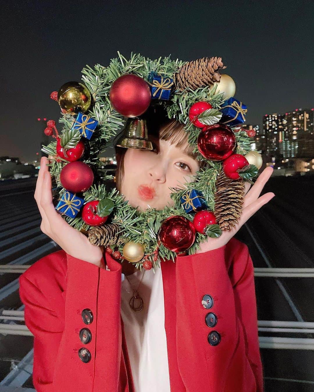 生見愛瑠さんのインスタグラム写真 - (生見愛瑠Instagram)「merry christmas🤍」12月25日 20時32分 - meru_nukumi