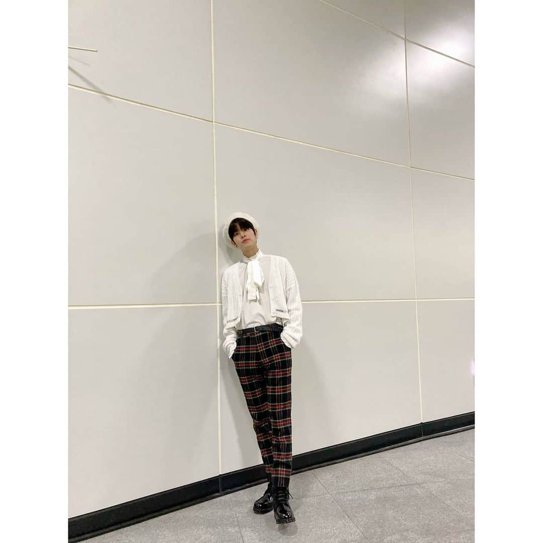 Stray Kidsさんのインスタグラム写真 - (Stray KidsInstagram)「#가요대전  지나간 미리메리크리스마스🎄🤍  #승스타그램」12月25日 21時06分 - realstraykids