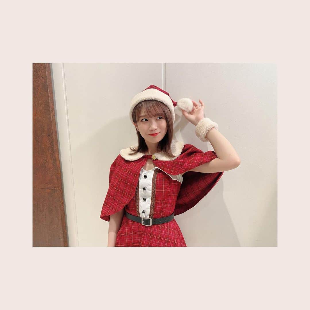 秋元真夏さんのインスタグラム写真 - (秋元真夏Instagram)「.  Merry Christmas🍗♥️」12月25日 13時35分 - manatsu.akimoto_official