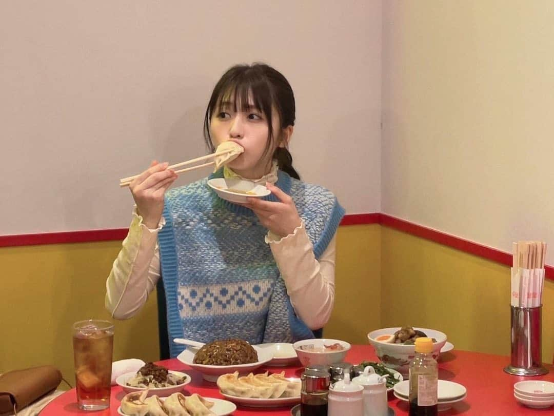 長濱ねるさんのインスタグラム写真 - (長濱ねるInstagram)「チャオズ！ カレンダーオフショット 卓上のほう🥟 （卓上と壁掛けでカメラマンさんも違うのです😳）」12月25日 14時12分 - nerunagahama_