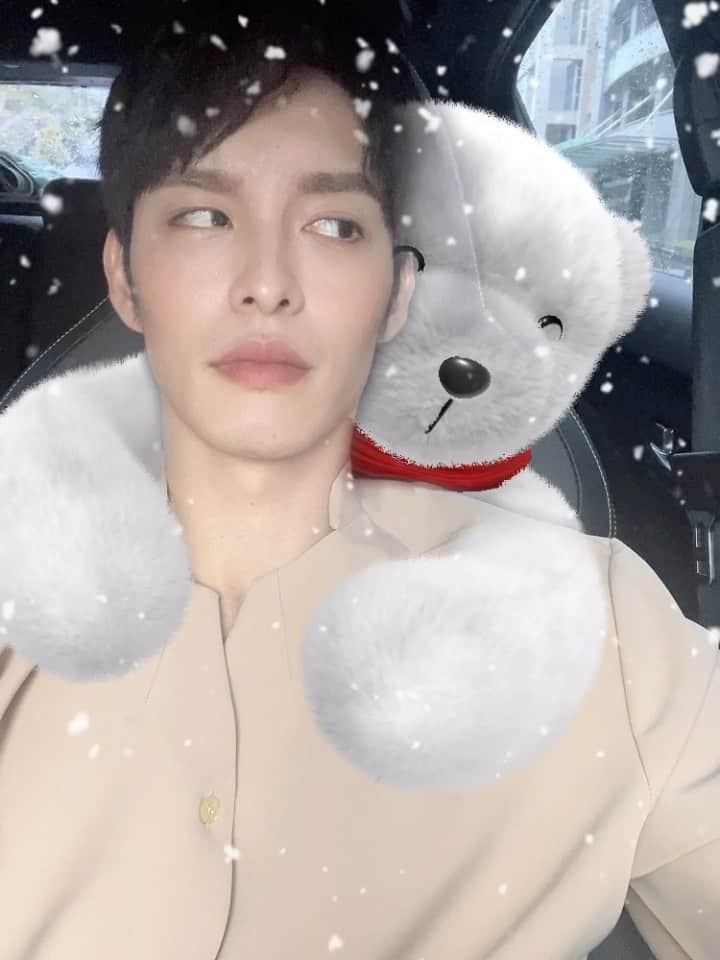 ツァオ・ヨウニン（曹佑寧）のインスタグラム：「Merry Christmas 🎄🎄🎄🎄」