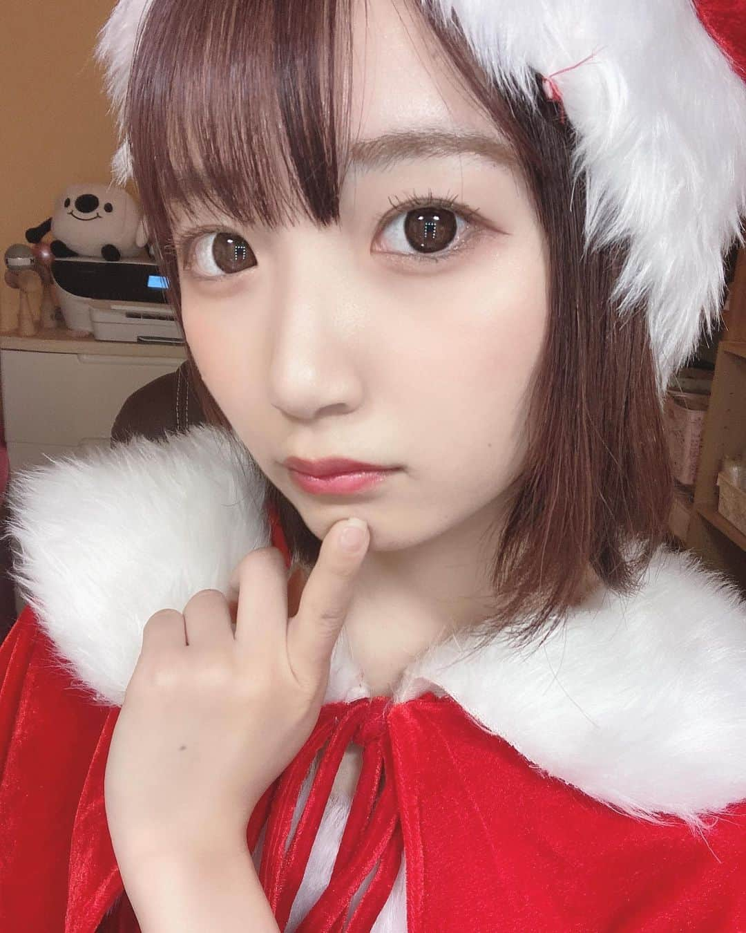 音井結衣さんのインスタグラム写真 - (音井結衣Instagram)「🎄Ho Ho Ho    Merry Christmas🎄  sorry for the re-post🙇‍♀️ ★∻∹⋰⋰ ☆∻∹⋰⋰ ★∻∹⋰⋰ ☆∻∹⋰⋰★∻∹⋰⋰ ☆∻∹⋰⋰  #サンタコス  #サンタ  #santaclaus  #cosplay  #cosplaygirl  #animegirl  #kawaiigirl  #uwu  #christmas  #merrychristmas  #tiktok  #tiktokers  #てぃっくとっく  #selfie  #instadaily  #instagood  #likeforlikes  #followｍe  #liketime  #viral  #happyholidays #japan  #japanesegirl  #repost  #comment」12月25日 14時42分 - otoi_yui_19