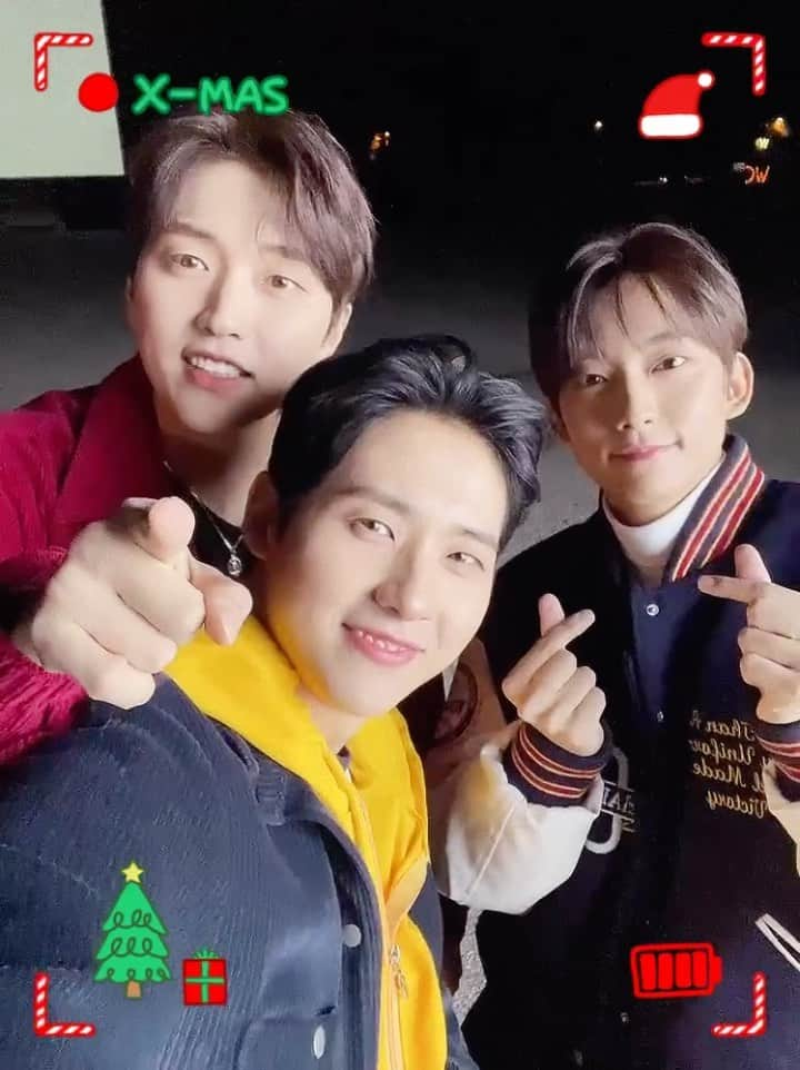 B1A4のインスタグラム：「🎄Merry Christmas BANA🎄 오늘은 즐거운 크리스마스잖아요😍 B1A4와 함께 행복한 크리스마스 보내세요💝  #B1A4」