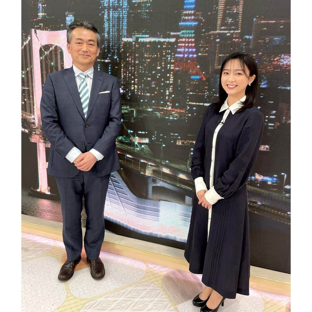 フジテレビ「プライムニュース イブニング」さんのインスタグラム写真 - (フジテレビ「プライムニュース イブニング」Instagram)「きょうは二人でお届けしました。 色とりどりのイルミネーションがきれいですね。 お出かけの際は感染対策を忘れずに! 冬のイルミネーション、楽しんでくださいね。 ⁡ 佐久間みなみ #LOVELESS @loveless___official #お世話や @osewaya_official ⁡ #内田嶺衣奈 @reina.uchida #奥寺健 @fujitv_announcer #永尾亜子 @ako_nagao #佐久間みなみ @sakuma_minami #フジテレビ #アナウンサー #ニュース」12月25日 18時23分 - livenews_it