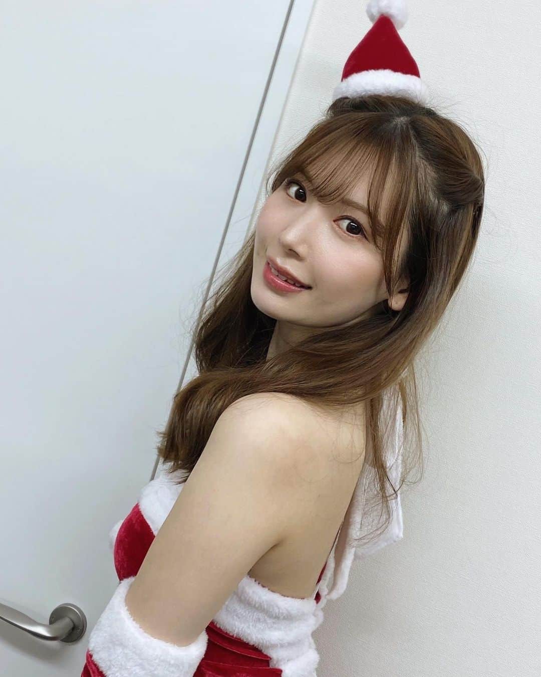 明里つむぎのインスタグラム：「merry christmas🎄🤍」