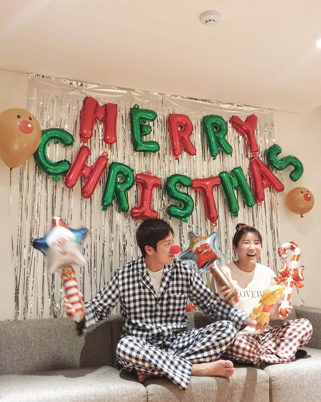 イ・ボミさんのインスタグラム写真 - (イ・ボミInstagram)「- Happy Merry Christmas🎄❄️✨🥂❤️」12月25日 19時10分 - bomee.lee