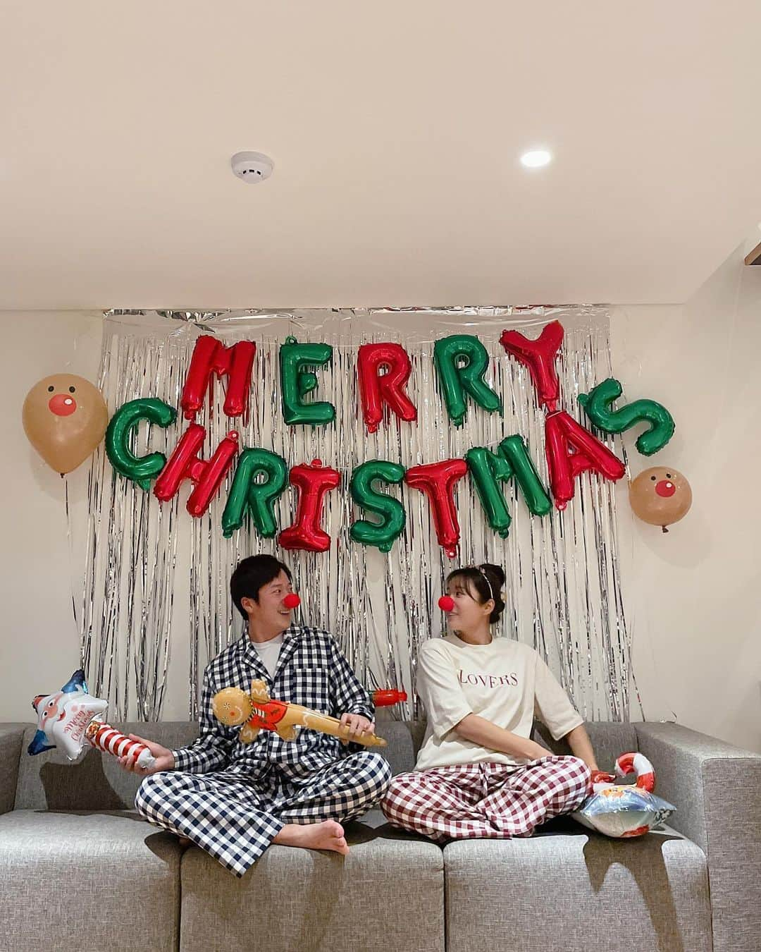 イ・ボミさんのインスタグラム写真 - (イ・ボミInstagram)「- Happy Merry Christmas🎄❄️✨🥂❤️」12月25日 19時10分 - bomee.lee