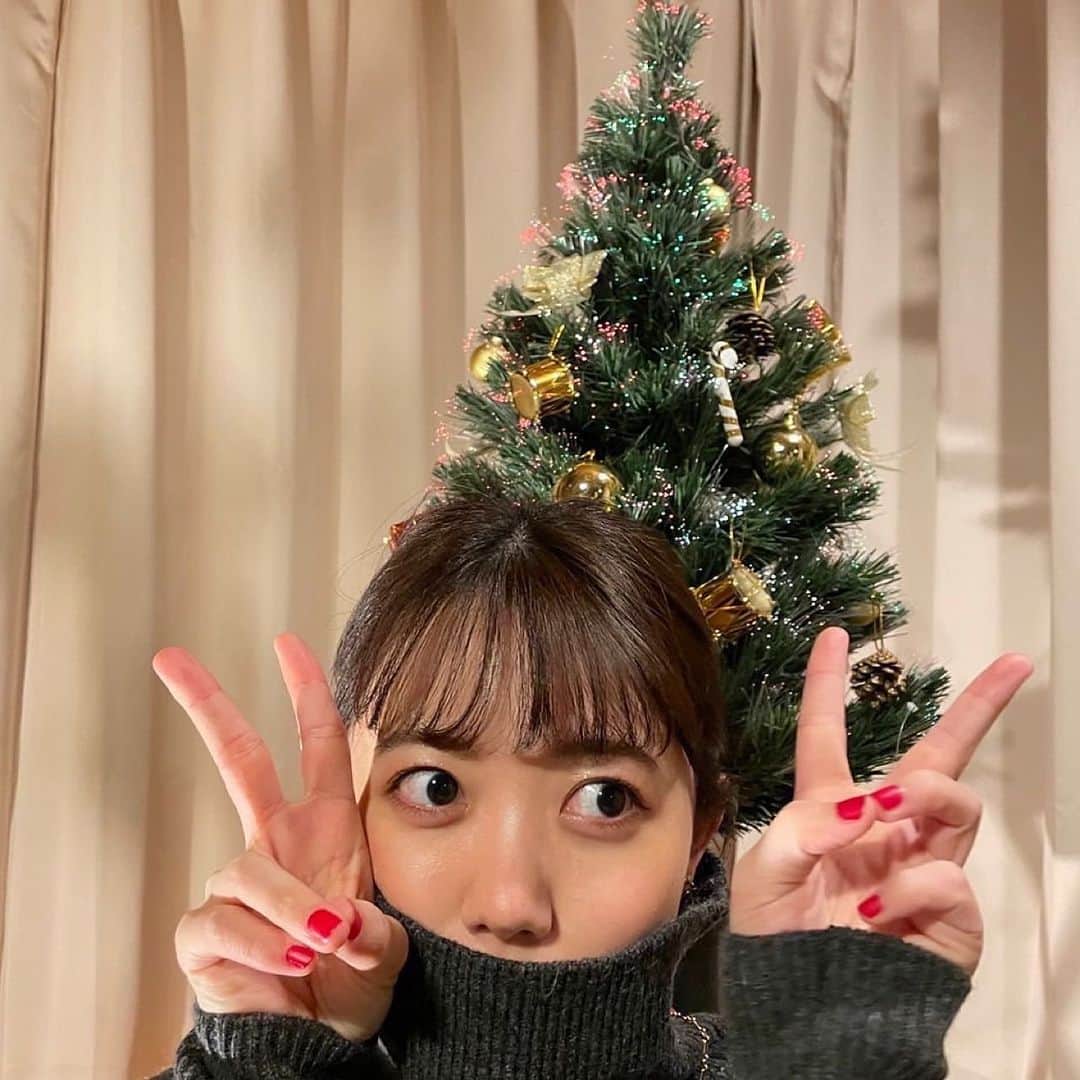 Peppe（緑黄色社会）のインスタグラム：「#merrychristmas 💫🎄👼🤍やぴ ※スタジオやなくて素敵な友達ハウス」