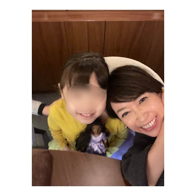 辺見えみりさんのインスタグラム写真 - (辺見えみりInstagram)「今日は 母と娘とchristmasディナー🍽 娘は特別に作ってもらったミートソースをペロリ🥴 @mari_hemmi」12月25日 22時36分 - emiri_hemmi