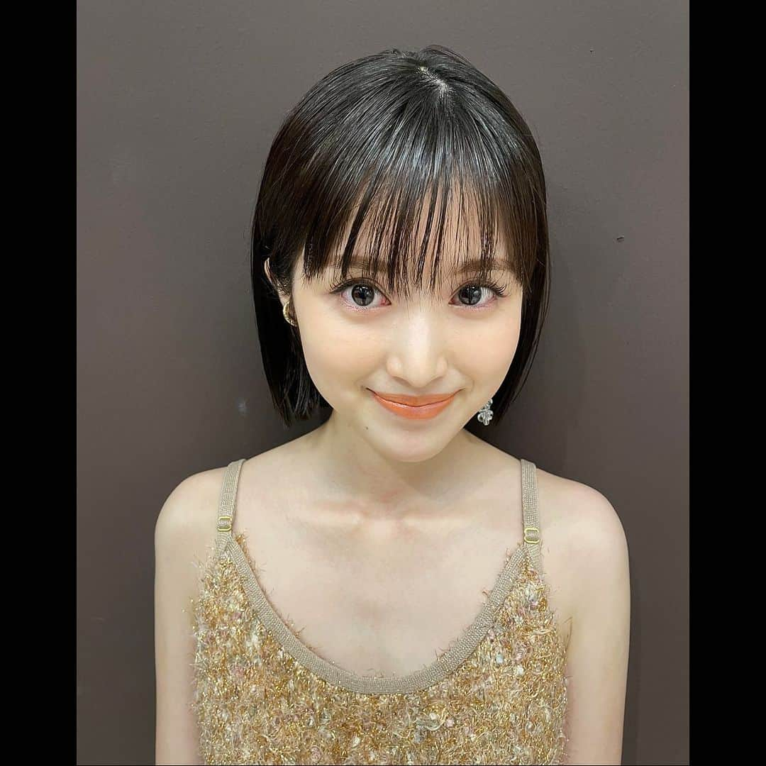 福本莉子さんのインスタグラム写真 - (福本莉子Instagram)「⁡ ⁡ 写真集お渡し会の時のオレンジメイク🍊 #メリクリ #間に合った」12月25日 23時25分 - riko_fukumoto_