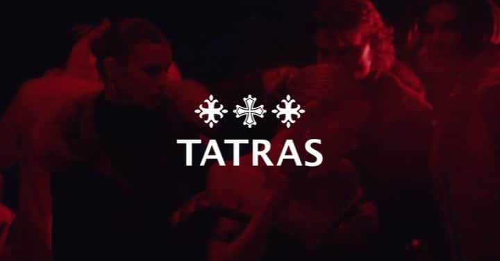 タトラスのインスタグラム：「Wishing everyone a happy holiday!   #tatrasofficial  #tatraspeople」