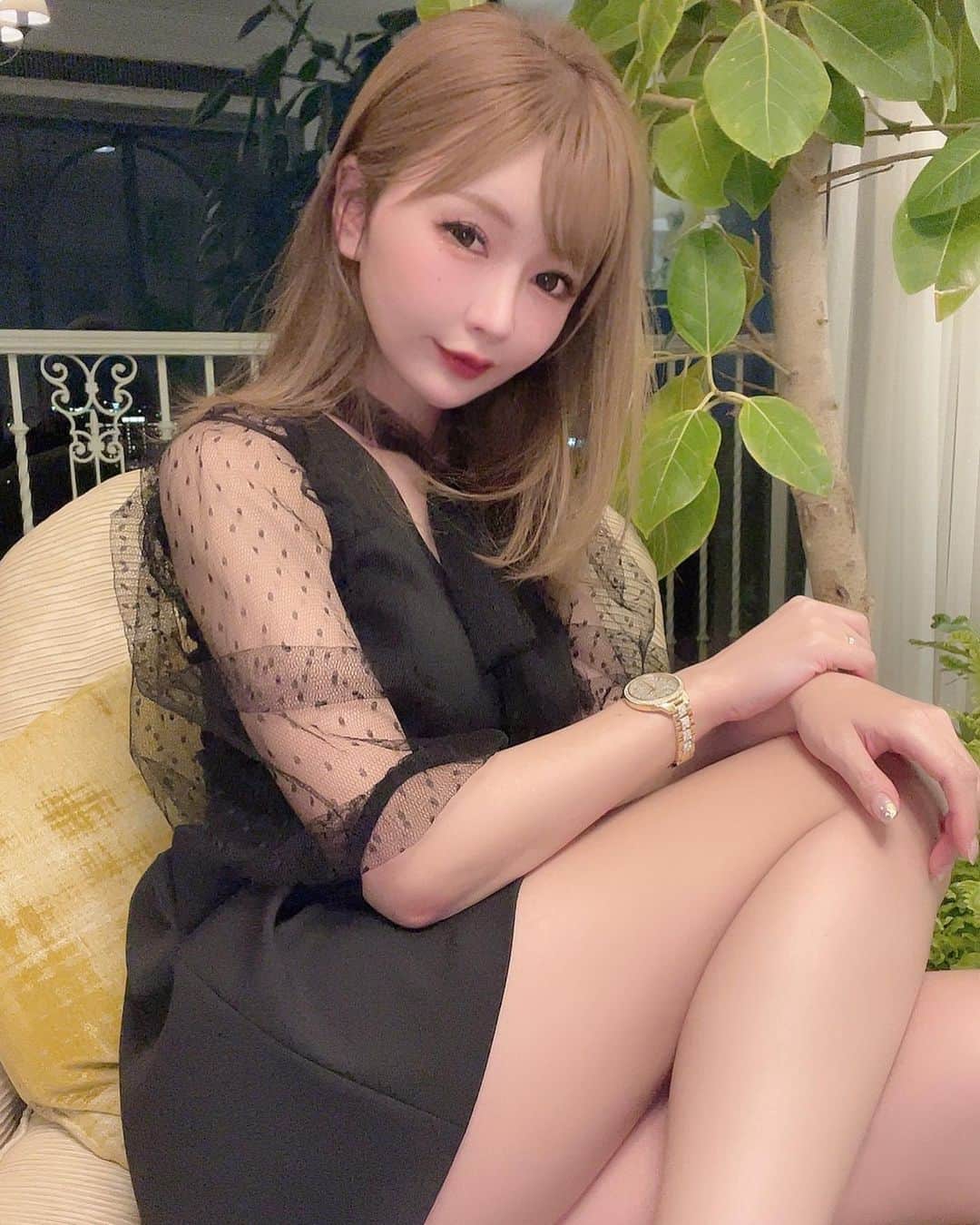 滝沢いおりさんのインスタグラム写真 - (滝沢いおりInstagram)「こんばんは🌙😌  クリスマスいかがお過ごしでしたでしょうか…？😊  #インスタグラビア #gravure #おやすみグラビア #お姉さん」12月26日 0時55分 - takizawaiorir