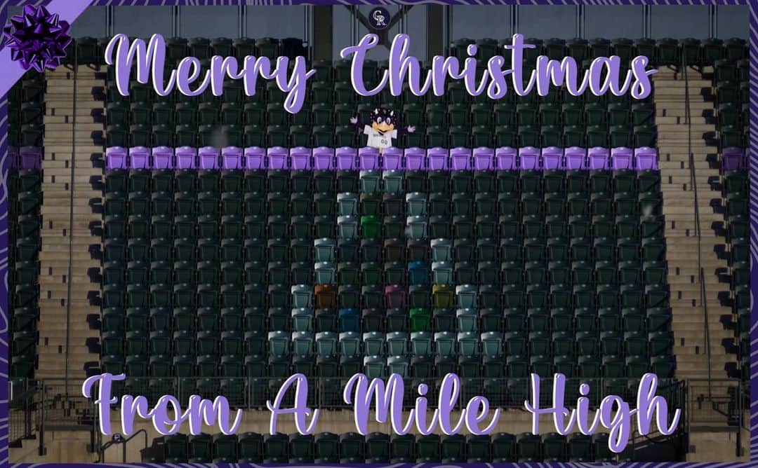 コロラド・ロッキーズのインスタグラム：「Merry Christmas Rox fans from our family to yours! 🎄🎅」