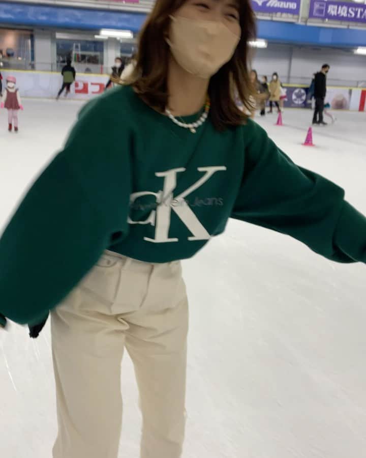 のインスタグラム：「今年のクリスマスはとっても楽しかった💚リアルでも電波越しでも仕事でも、一緒に過ごしてくれた皆様、ありがとう💙」