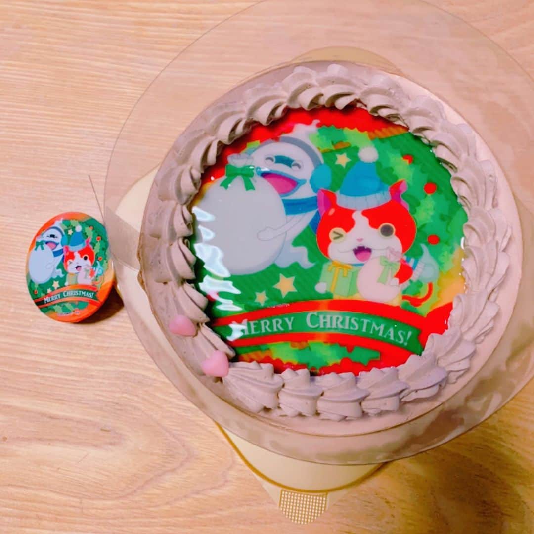 小桜エツ子のインスタグラム：「ハッピークリスマス♪ ケーキはやっぱり妖怪ウォッチ♪」