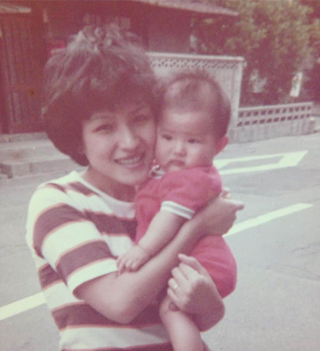 中江有里さんのインスタグラム写真 - (中江有里Instagram)「本日、ひとつ歳を重ねました。 生んでくれた母に感謝。」12月26日 9時10分 - yurinbow1226