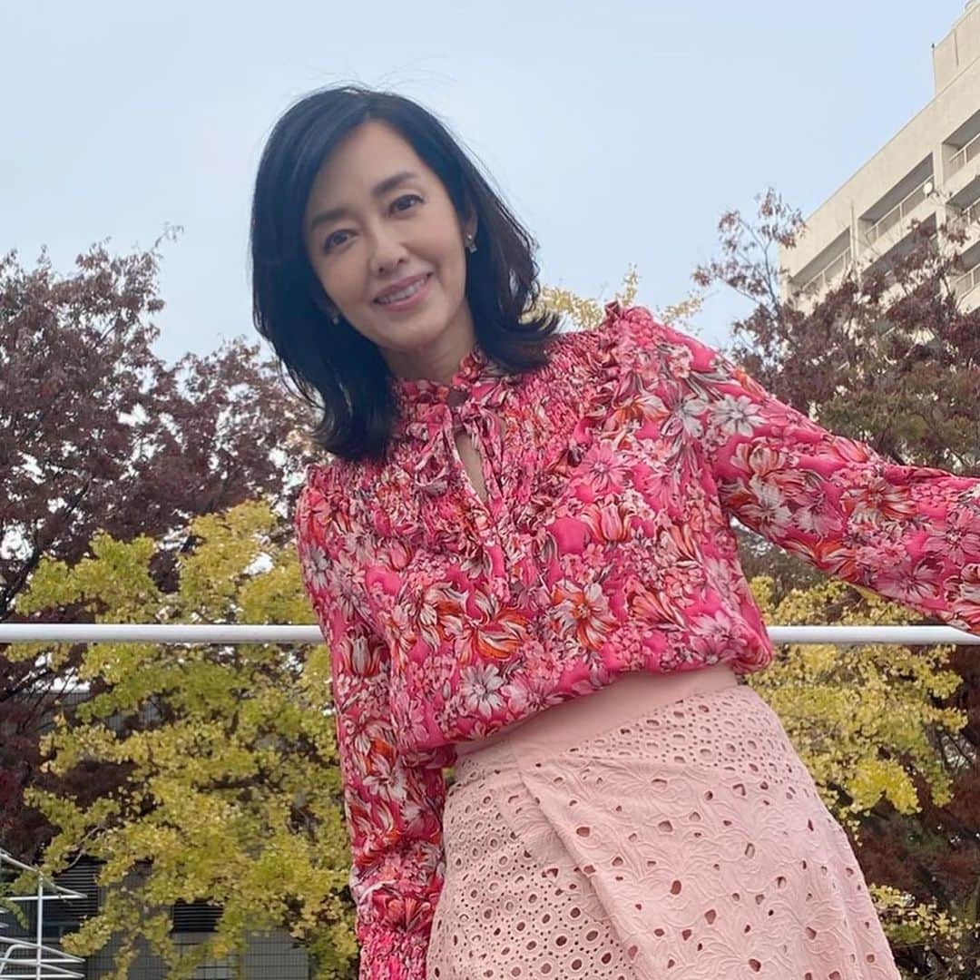 早見優さんのインスタグラム写真 - (早見優Instagram)「大好きピンクファッション❤️  #fashion #ワンカラーコーディネート  #pink  #ピンク #ピンクコーディネート」12月26日 10時39分 - yuyuhayami