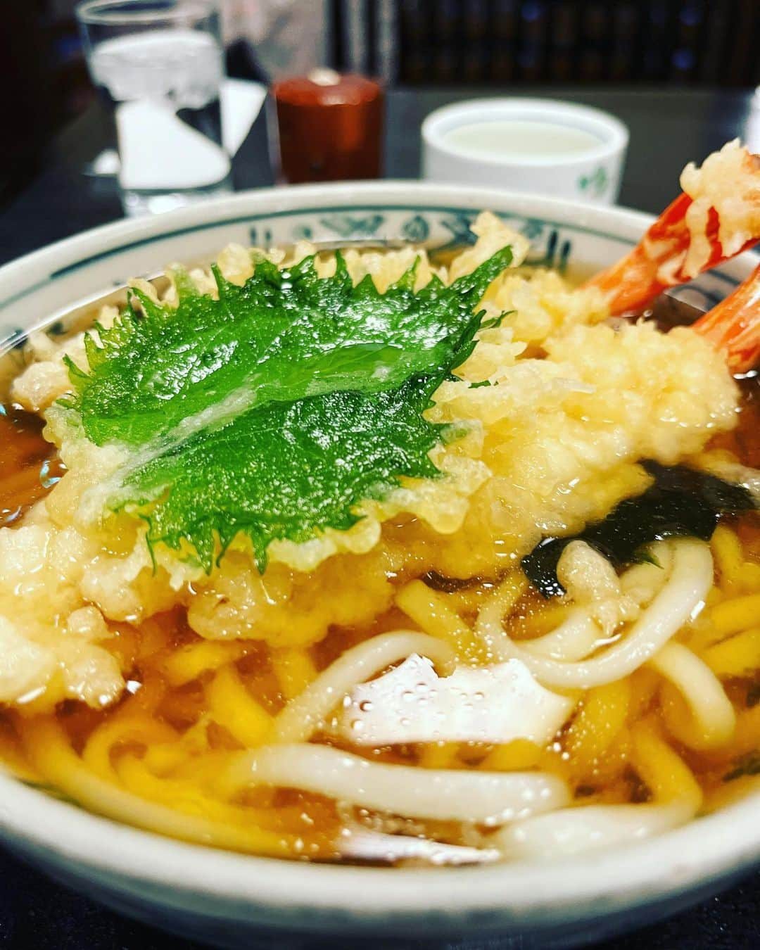 金村義明さんのインスタグラム写真 - (金村義明Instagram)「年越し食パン🍞 のがみの食パン🍞 毎年毎年！ 坂上社長有難う御座います 二日酔いでは、やっぱり そば辰の天麩羅うどん インディアンカレーと悩みに悩んで！ 1番に行ったつもりが最後の数人でした！ 昔からよう，流行ってるわ」12月26日 11時47分 - yoshiaki_kanemura